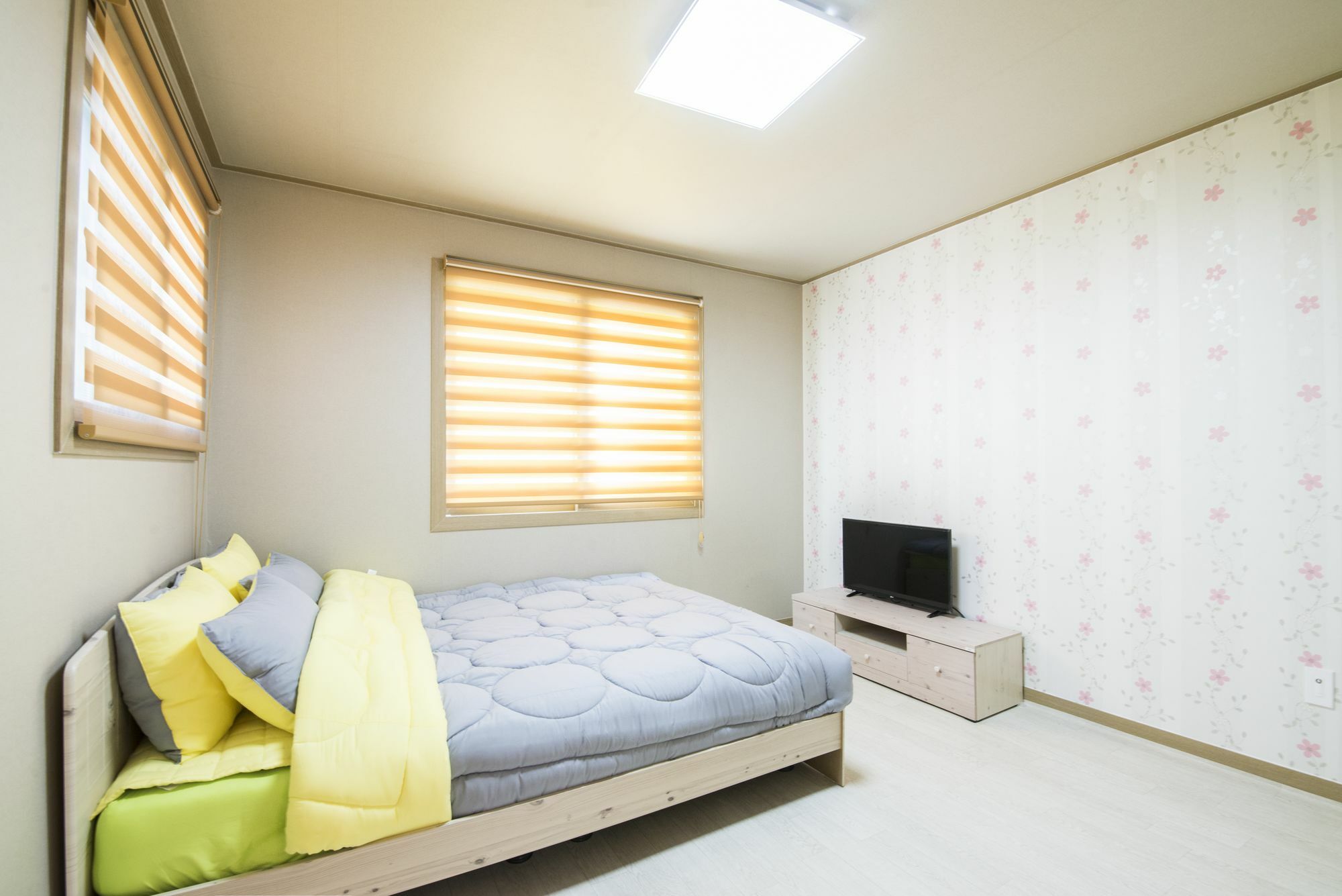 Brassica Flower Pension Seogwipo Extérieur photo